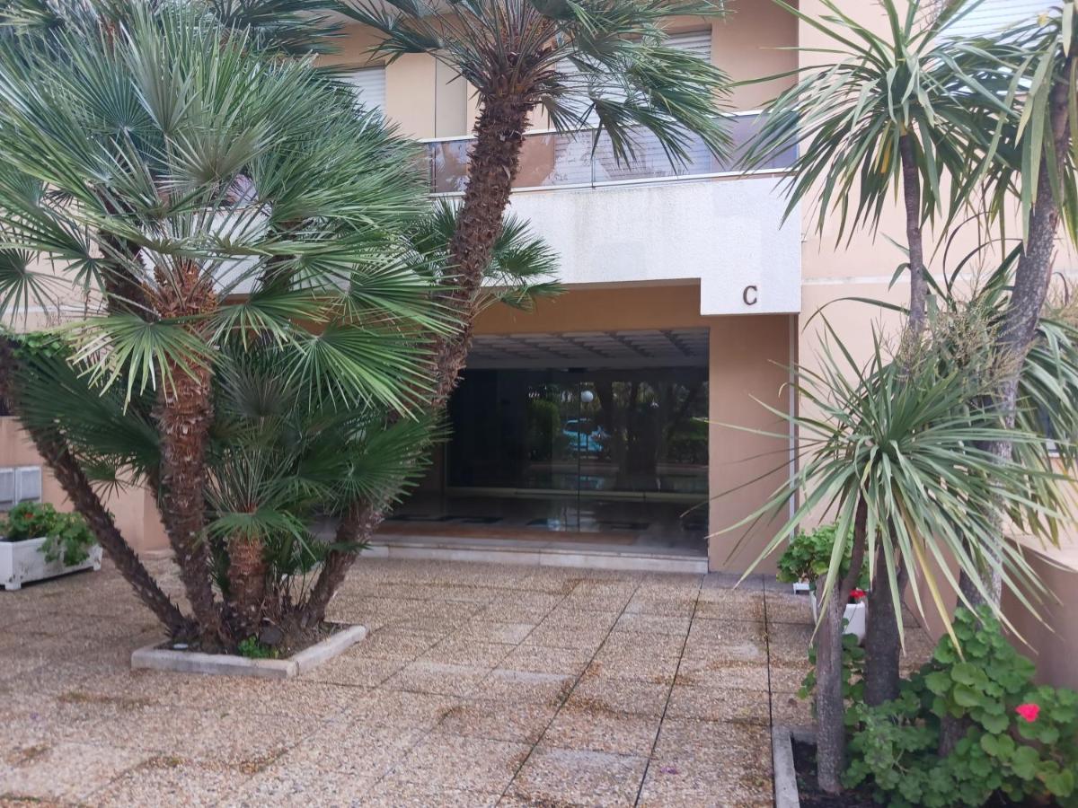 Rez-De-Jardin Grand Studio Lejlighed Cros de Cagnes Eksteriør billede